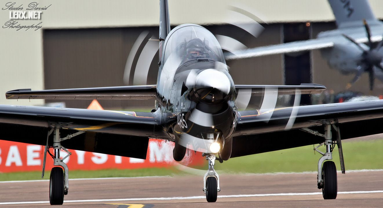 Tucano  003B  LERX  NET.jpg